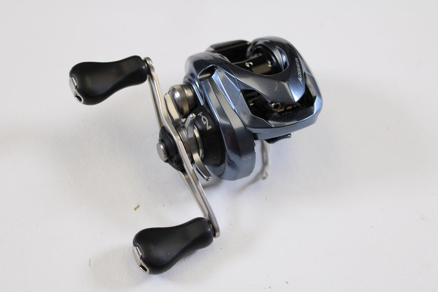Shimano Aldebaran 30 6.5:1 RH - Used Casting Reel - Good Condition