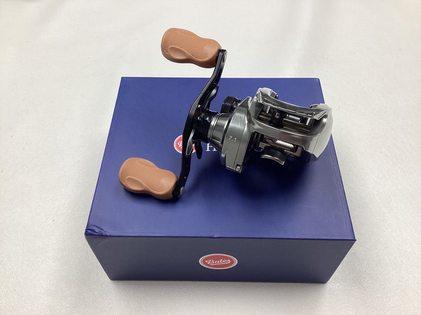 Bates Fishing Co. Hundo Casting Reel 7.1:1 RH - Used Casting Reel - MINT