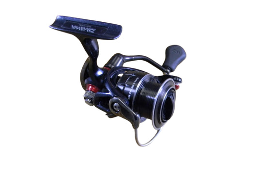 Daiwa Ballistic BLS-EX2500H 5.6:1 Gear Ratio - Used Spinning Reel - Excellent Condition