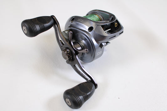 Daiwa Lexa 300PWR 5.0:1 RH - Used Casting Reel - Good Condition