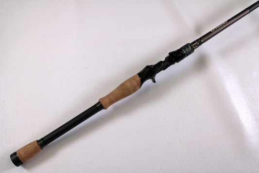 Upgrade your gear with the Megabass Orochi X10 F5-70XT Bandersnatch 7'0" Medium Used Casting Rod—excellent condition—through our Rod and Reel Trade-In Program and earn store credit for your used equipment.