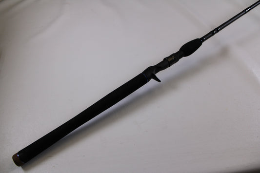 Dobyns Champion XP DC795SB Used Casting Rod - Excellent Condition