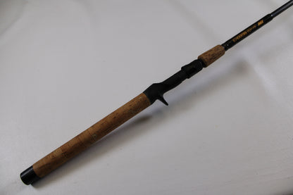 Upgrade your gear with this G. Loomis FSR904X IMX 7'6" Heavy Used Casting Rod in good condition—ideal for Rod and Reel Trade-In or earning store credit.