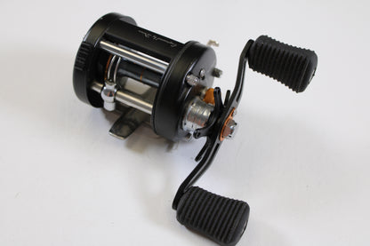 Daiwa Millionaire Classic UTD M-CUTD250L 5.1:1 LH - Used Casting Reel - Good Condition