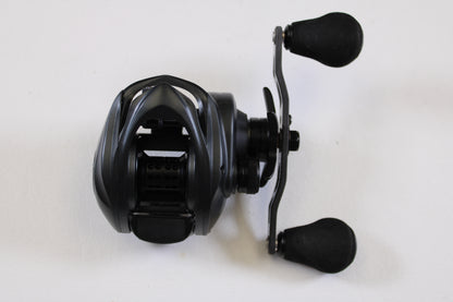 Upgrade your gear with the Kistler Chromium KCR-BK-R173 7.3:1 RH Used Casting Reel—Excellent Condition. Trade in your old reel through our Rod and Reel Trade-In Program and earn store credit!.