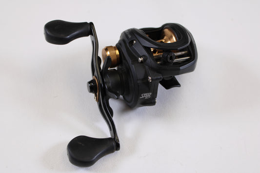 The Lew's Speed Spool Classic Pro CP1SH 7.5:1 RH—an excellent condition used casting reel—is displayed, ideal for those upgrading via our used gear rod and reel trade-in program.