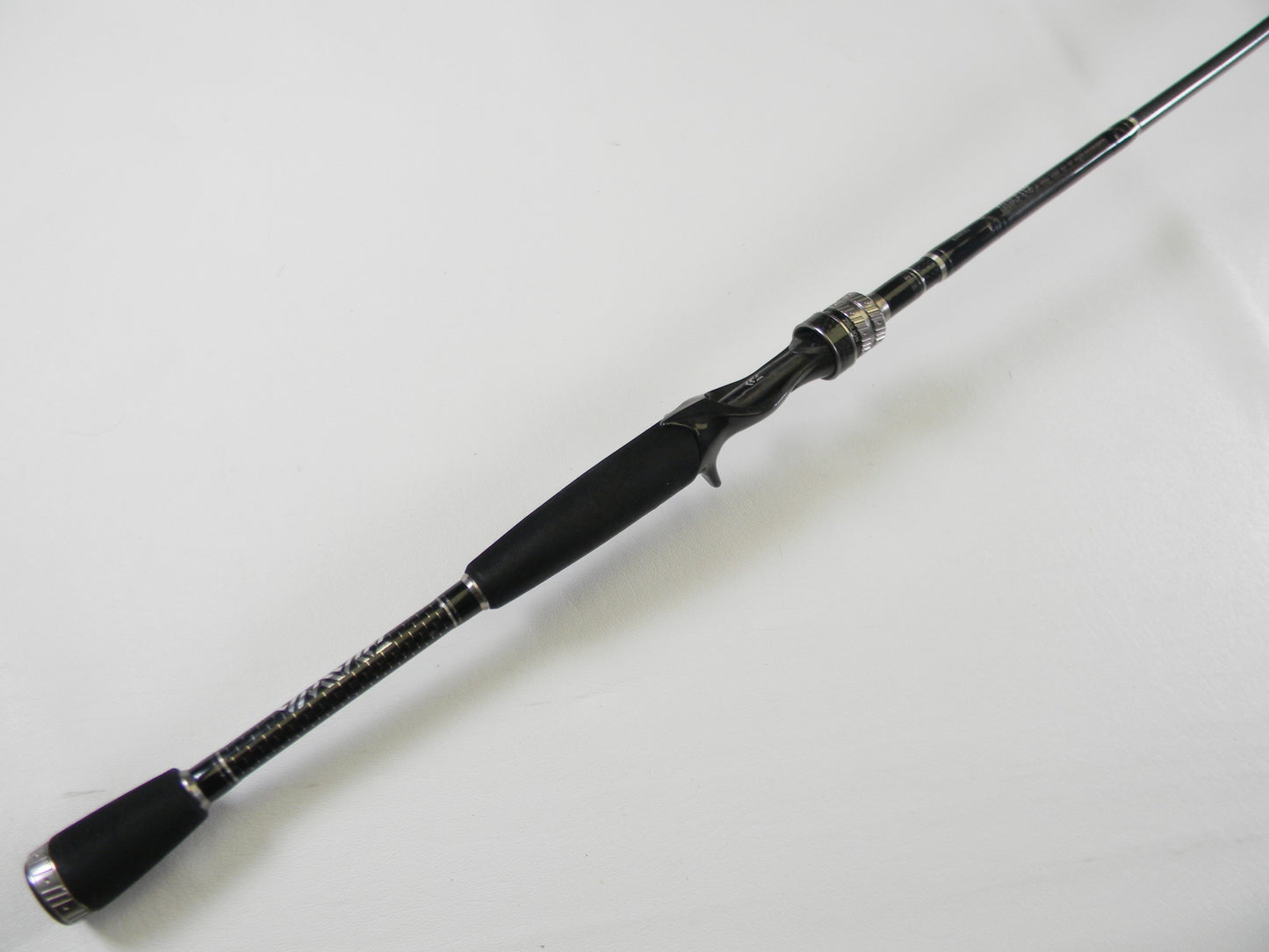The Daiwa Zillion ZIL731MHFB 7'3" Medium Heavy casting rod (used, excellent condition) is ideal for upgrades via our Rod and Reel Trade-In Program or for earning store credit with your used gear.