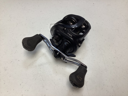 Daiwa Tatula 150 TAT150H Used Casting Reel - Excellent Condition