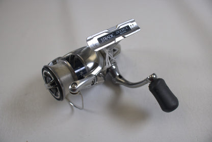 Shimano Stradic ST2500HGFK - Used Spinning Reel - Very Good Condition