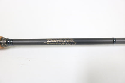 Megabass Destroyer P5 F1.1/2-72XS Baby Plugging 7'2" Light - Used Spinning Rod - Excellent Condition